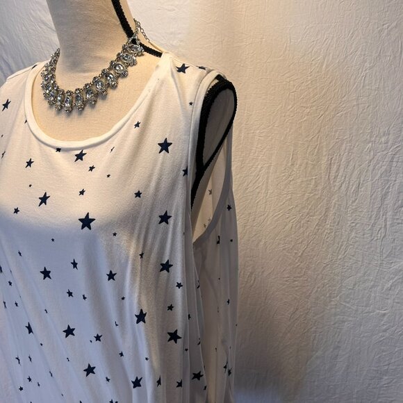 Have one to sell? Sell now Chaps Woman's White Tank Top With Blue Stars Size 1X - Picture 4 of 7